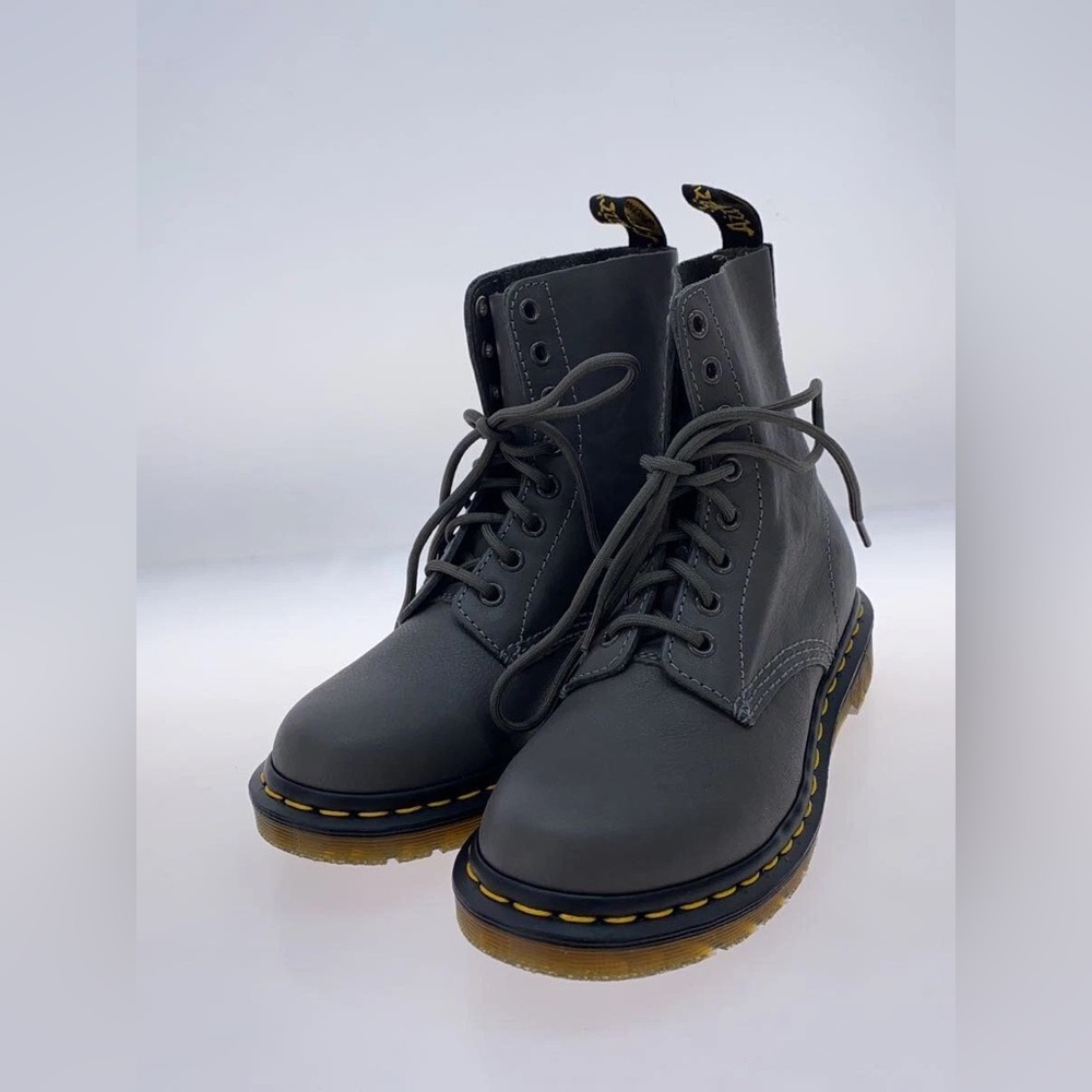 Dr. Martens Charcoal Gray Leather Lace-Up Boots Size 7 NWOT — Grunge Y2K Combat